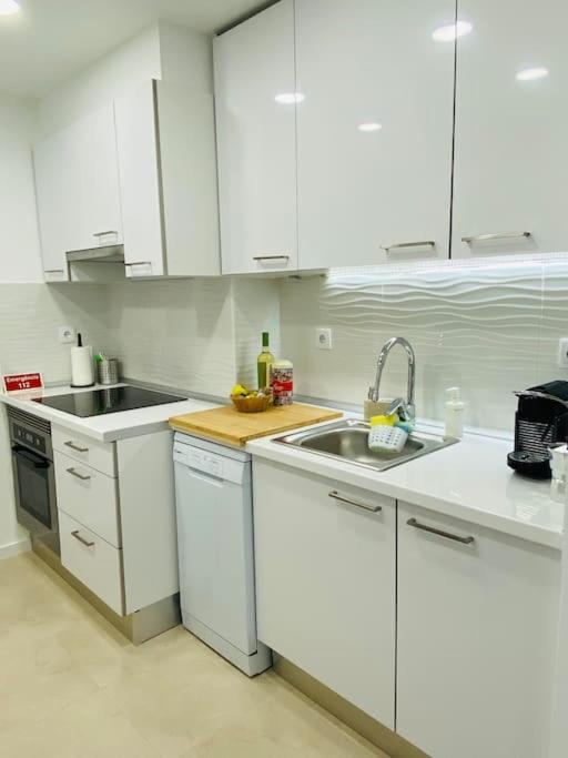 Modern 3 Bedroom Flat In Lisboa Extérieur photo
