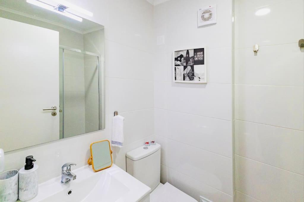 Modern 3 Bedroom Flat In Lisboa Extérieur photo
